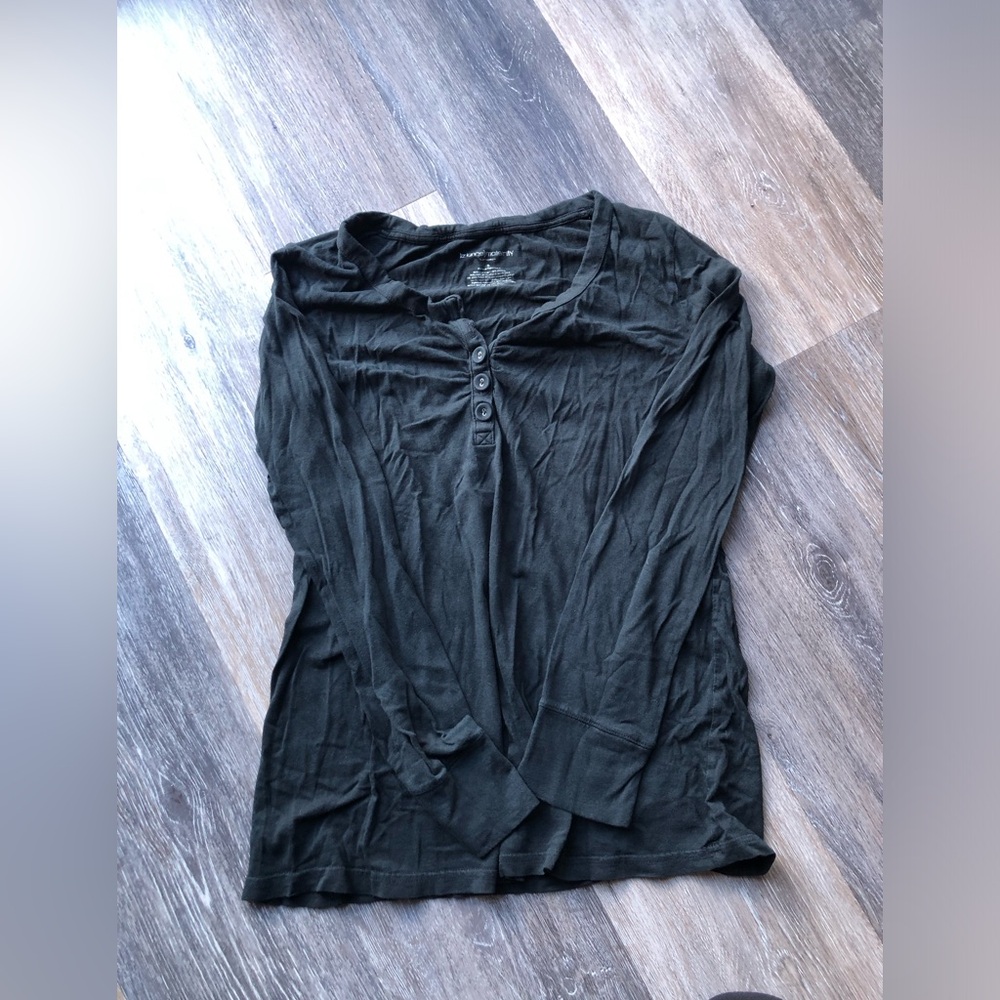 Liz Lange Maternity Black Long Sleeve Top Size Small